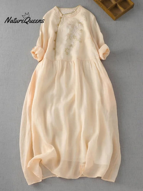 Artistic Retro Standing Neck Embroidered Dress