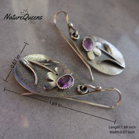 Three - Dimensional Floral Retro Earrings