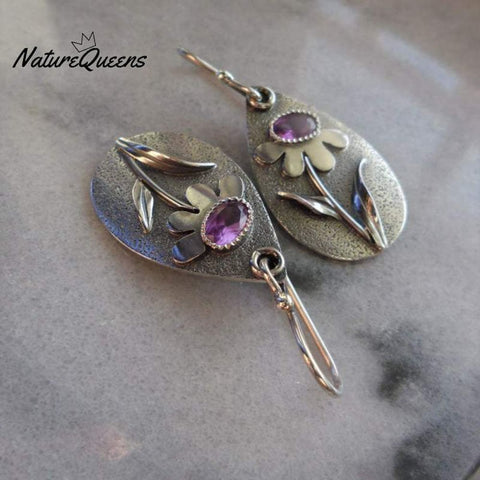 Three - Dimensional Floral Retro Earrings